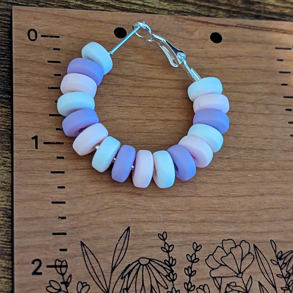 🎀 Clay Beads Beaded Hoop Earrings NEW! - Picture 3 of 4